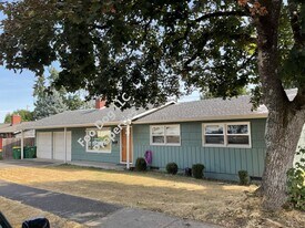6670 SW Princess in Beaverton, OR - Building Photo