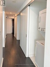 197 Yonge St in Toronto, ON - Building Photo - Building Photo