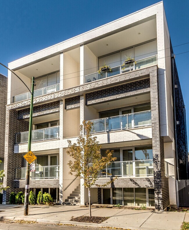 property at 1716 N California Ave