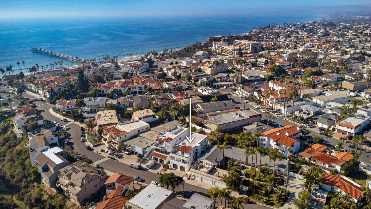 312 Cazador Ln in San Clemente, CA - Foto de edificio