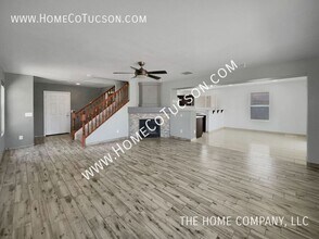 1034 W Camino Hombre Viejo in Sahuarita, AZ - Building Photo - Building Photo