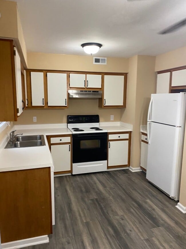 4197 Spirea Dr in Wilmington, NC - Building Photo - Building Photo