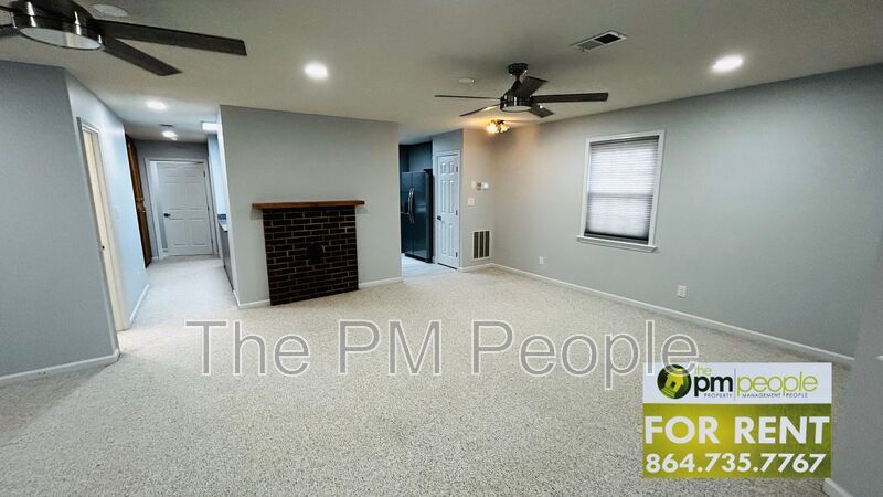 134 Bennetts Bridge Rd in Greer, SC - Building Photo