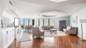 19842 Turnberry Way in Aventura, FL - Building Photo - Building Photo