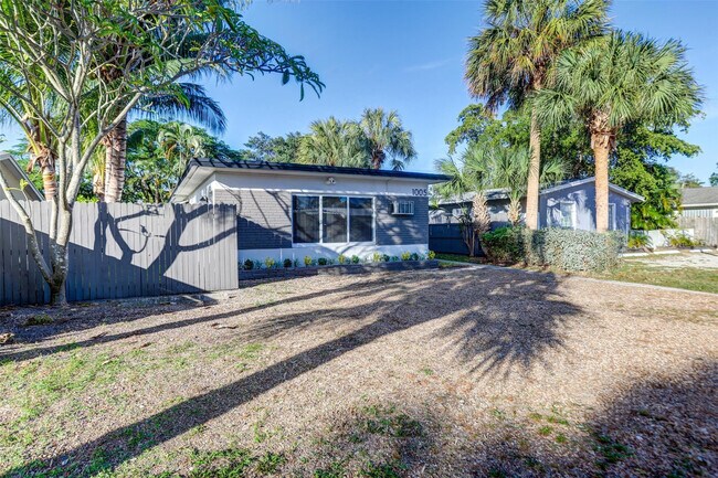 1005 NE 17th Ct in Fort Lauderdale, FL - Building Photo - Building Photo