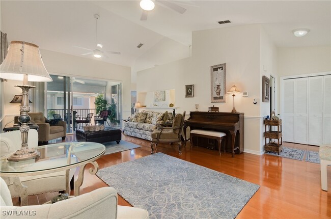 76 4th St in Bonita Springs, FL - Building Photo - Building Photo