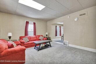 1107 Hickory St in Lansing, MI - Building Photo - Building Photo