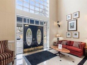 4115 Pine Heights Dr NE in Atlanta, GA - Building Photo - Building Photo