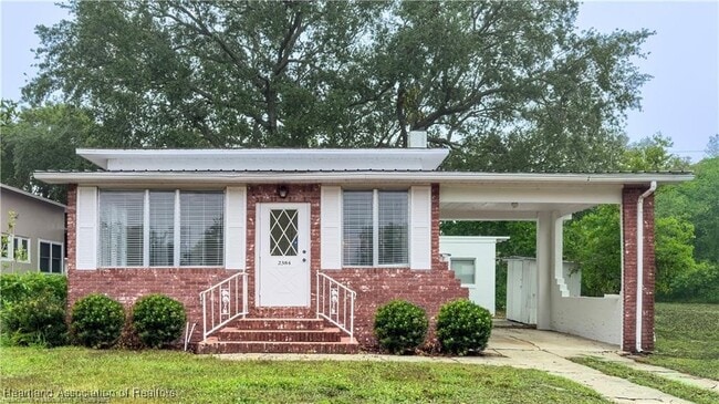 property at 2384 Lakeview Dr