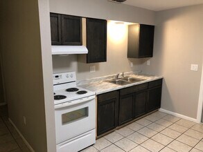 3798 67th Ave N in Pinellas Park, FL - Building Photo - Building Photo