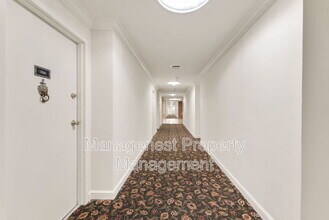 700 Biltmore Way in Coral Gables, FL - Foto de edificio - Building Photo