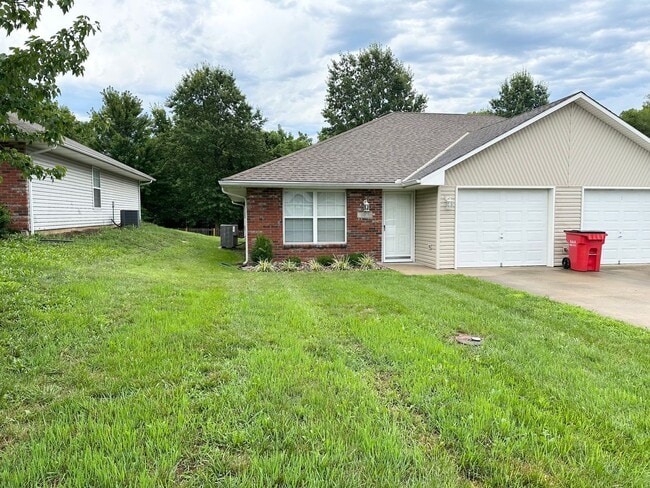 2808 NW Mill Pl