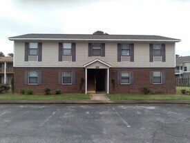 26 Mustang Ct in Havelock, NC - Building Photo