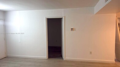 8420 SW 133rd Avenue Rd, Unit 306 in Miami, FL - Building Photo - Building Photo
