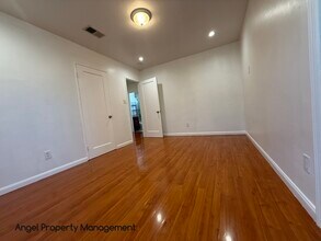 10724 Bancroft Ave in Oakland, CA - Building Photo - Building Photo
