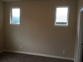 1683 Burnside Pl in Dupont, WA - Building Photo - Building Photo