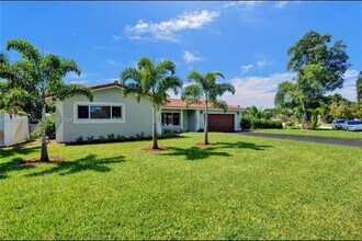 11280 NW 40th St in Coral Springs, FL - Building Photo - Building Photo