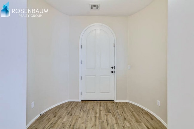 property at 28934 N 124th Ave
