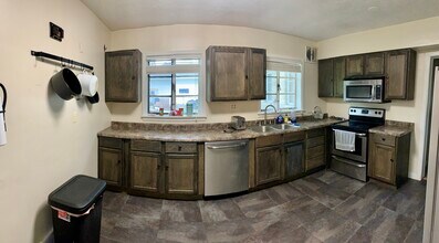 2000 E Atwater Ave in Bloomington, IN - Foto de edificio - Building Photo