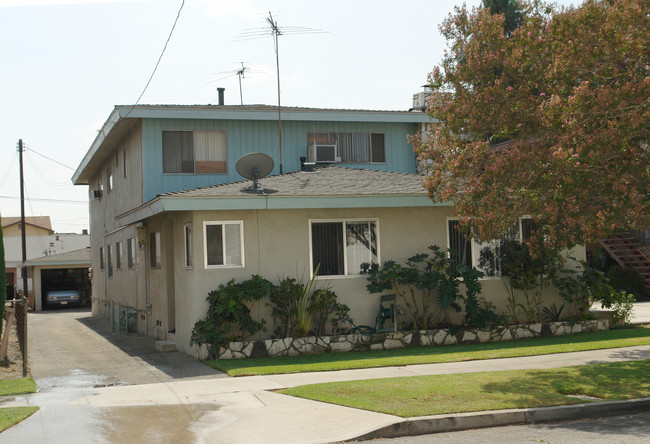 616 E Live Oak St in San Gabriel, CA - Building Photo - Building Photo