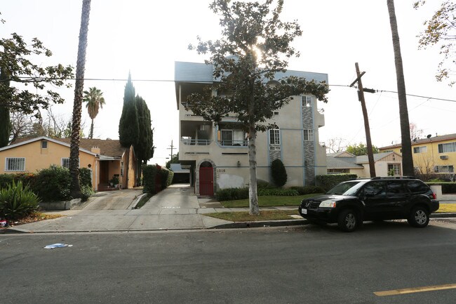 1216 E Harvard St in Glendale, CA - Building Photo - Building Photo