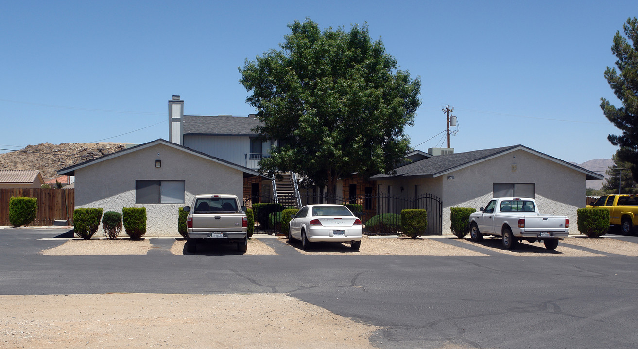 15710 Sago Rd in Apple Valley, CA - Building Photo