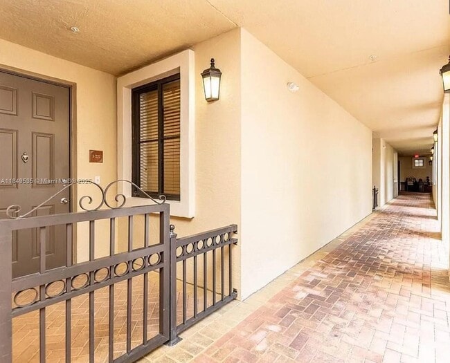 2925 NW 126th Ave, Unit 222-1 in Sunrise, FL - Foto de edificio - Building Photo