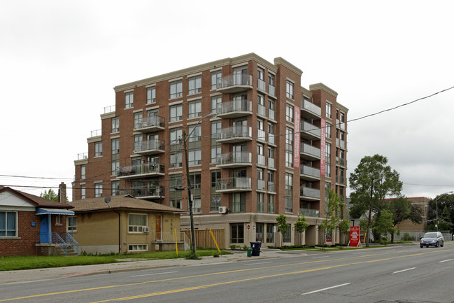 Acclaim in Toronto, ON - Building Photo - Building Photo