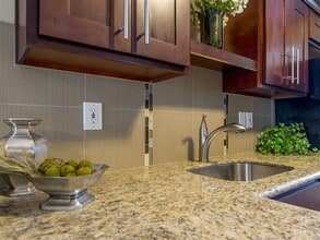 17685 NW Concordia Ct in Portland, OR - Building Photo - Building Photo