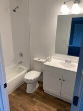 1312 Michigan Blvd, Unit 1312 Michigan Blvd. in Racine, WI - Foto de edificio - Building Photo