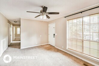 1032 Sandy Brook Cir in Birmingham, AL - Building Photo - Building Photo