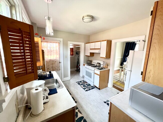 1116 Coronado Ave in Cincinnati, OH - Building Photo - Building Photo