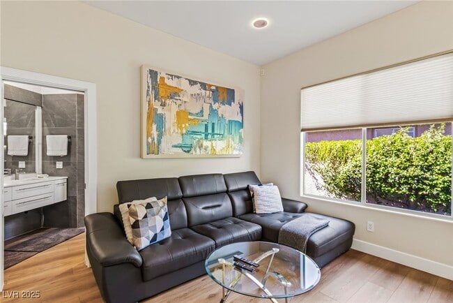 property at 404 Summer Mesa Dr