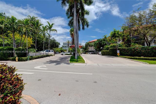 55 Ocean Lane Dr, Unit 3034 in Key Biscayne, FL - Foto de edificio - Building Photo