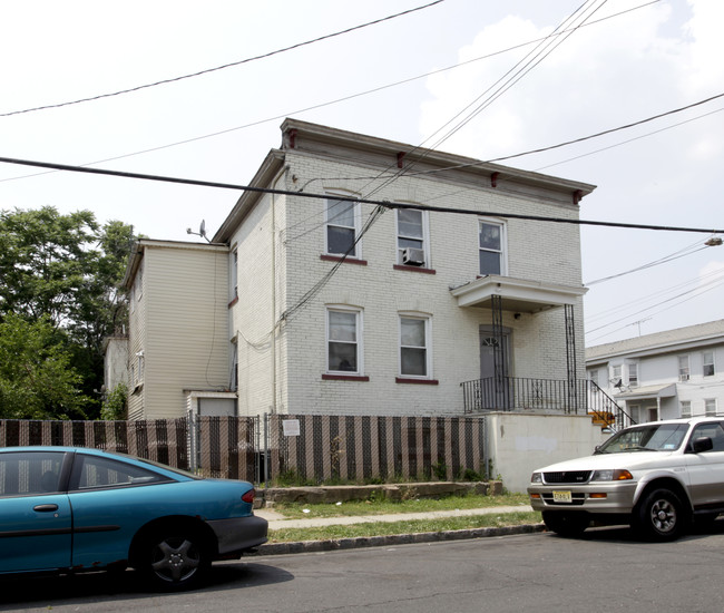 197 Grant St in Perth Amboy, NJ - Building Photo - Building Photo