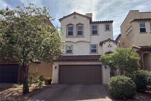 372 Ambitious St in Henderson, NV - Building Photo