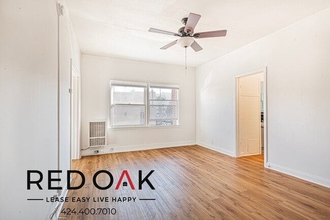 property at 516 S St Andrews Pl