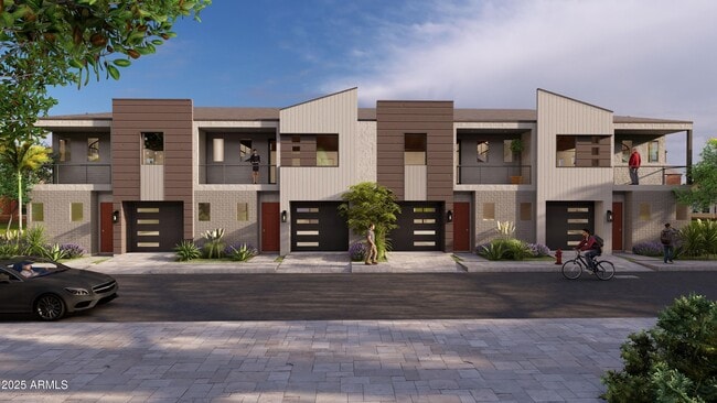 property at 1015 E Pasadena Ave