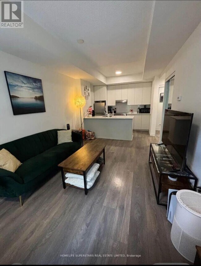 150 Canon Jackson Dr in Toronto, ON - Building Photo - Building Photo