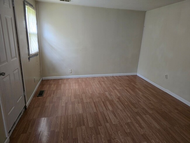 3216 Mars Ave in Springfield, IL - Building Photo - Building Photo