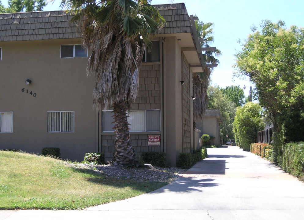 Parkside Townhomes Apartments in Sacramento, CA - Building Photo