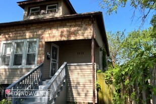 7232 S Winchester Ave in Chicago, IL - Building Photo