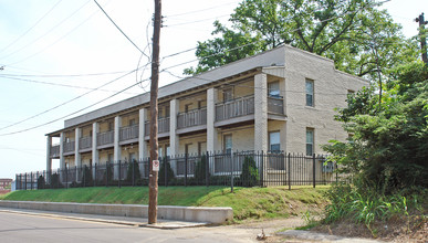 304 Orleans St in Memphis, TN - Building Photo - Building Photo