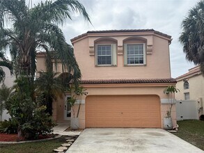 1474 NW 153rd Ln in Pembroke Pines, FL - Building Photo - Building Photo
