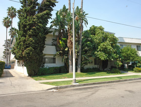 5655 Halbrent Ave in Van Nuys, CA - Building Photo - Building Photo