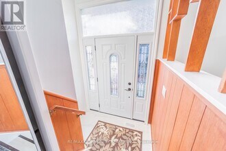 42 Aspendale Dr in Toronto, ON - Building Photo - Building Photo