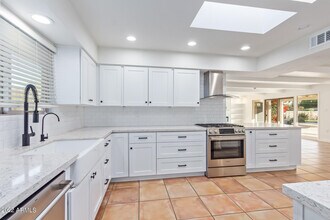 6615 E Desert Cove Ave in Scottsdale, AZ - Building Photo - Building Photo
