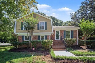 8301 Nathanael Greene Ln in Charlotte, NC - Building Photo