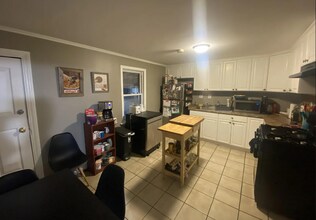 12 Allen St, Unit 12 in Somerville, MA - Building Photo - Building Photo