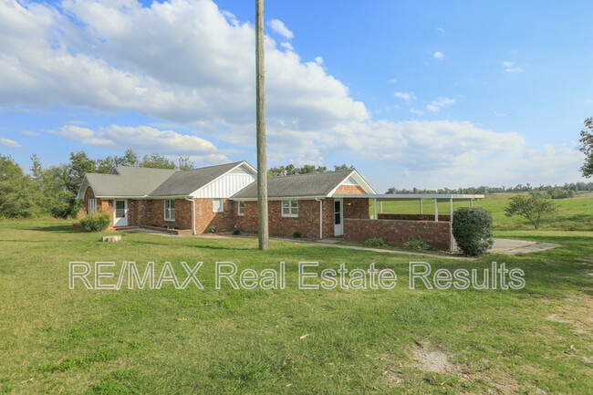 property at 1741 E 1st Ave